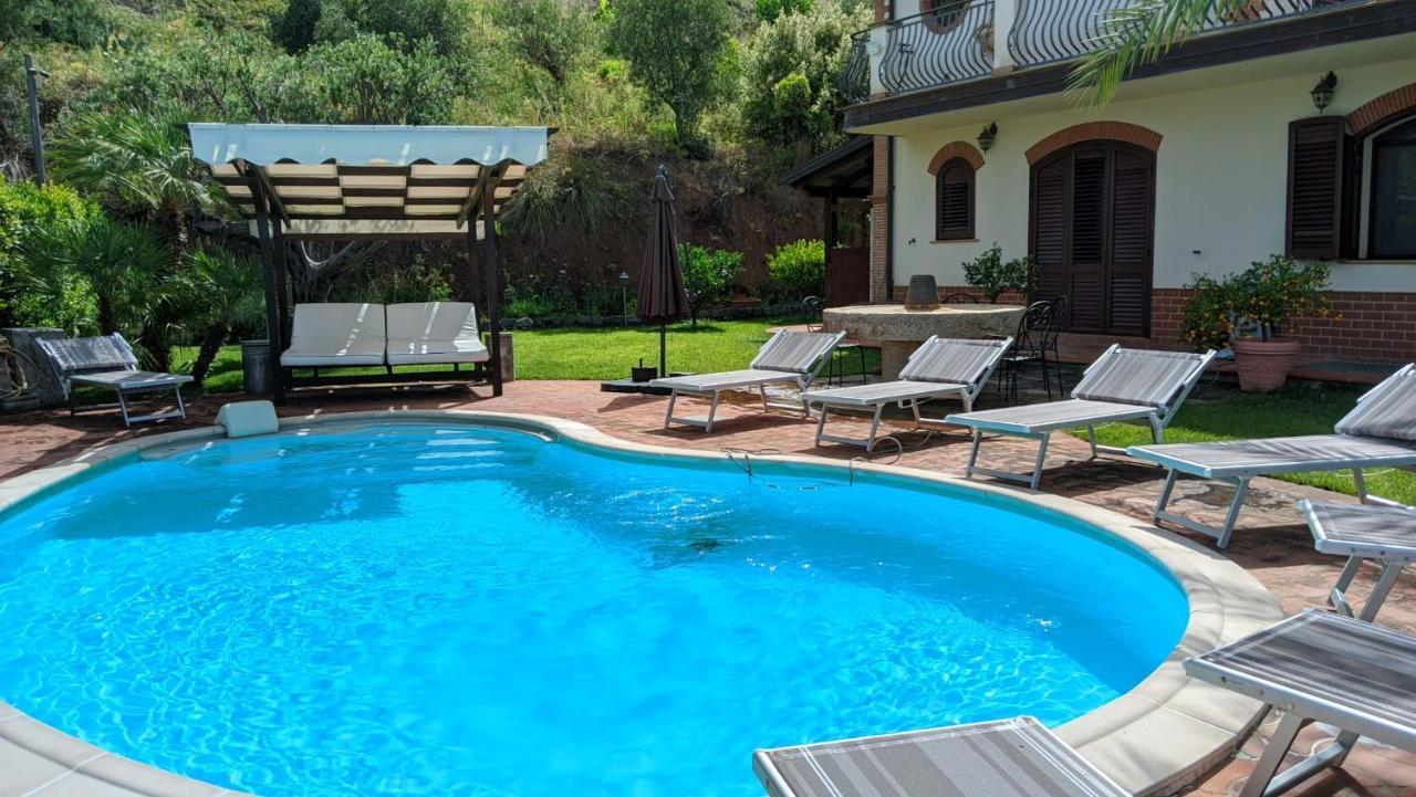 Villa Maria B&B Luxury Вилла-Сан-Джованни Экстерьер фото